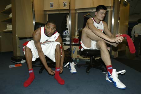 中超：武汉三镇2-0战胜浙江队（中超联赛：武汉三镇2比0击败浙江队）