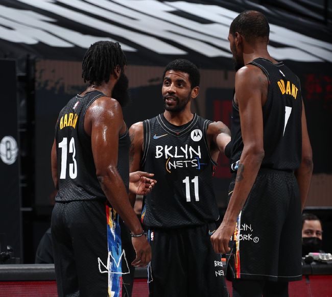 因为宗教信仰被称作“圣经兄弟”，廷贝尔：没听说，但我喜欢（因宗教信仰被称为“圣经兄弟”，廷贝尔：头一回听说，不过我喜欢）