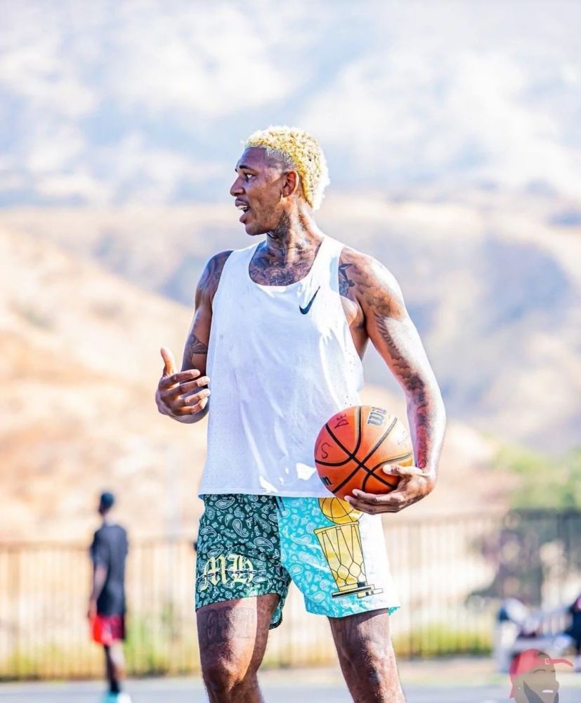 昂达夫连续6轮德甲进球，打破克林斯曼保持的斯图加特队史纪录（昂达夫德甲连场破门达6场，超越克林斯曼创斯图加特新纪录）