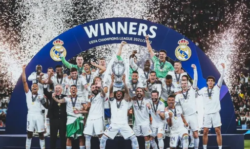 世体：安东尼脚踝遭遇轻微扭伤，但预计可对阵巴萨（世体：安东尼脚踝轻度扭伤，预计仍可出战巴萨）