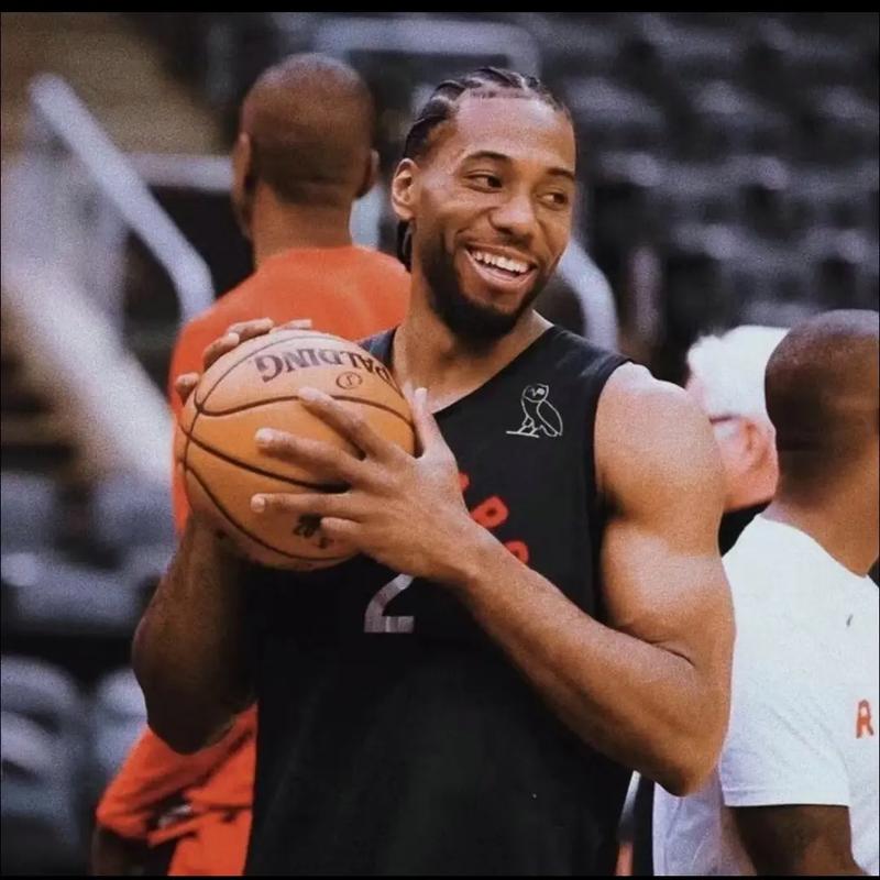 SGA：雷霆会带着“猎手心态”上场，每天的目标只为超越自己（SGA：雷霆将以猎手心态出战，每天只为超越自我）