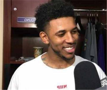 型男四连拍！📷（魅力型男四连拍来袭📷）