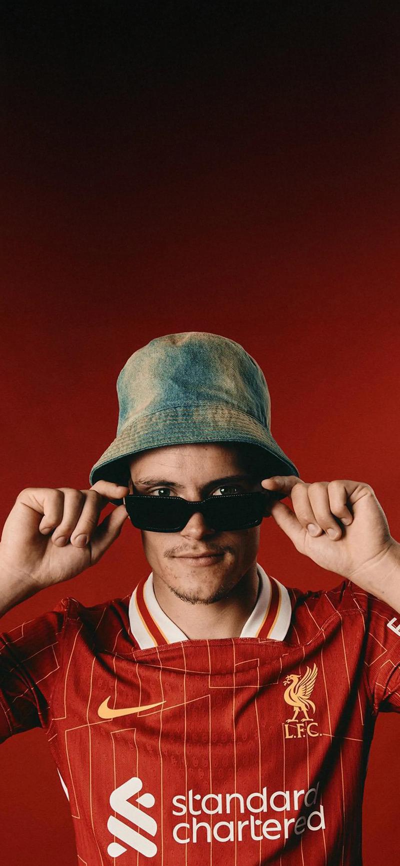 桑巴-科纳特：16岁进入莱比锡一线队的190铁棍前锋（桑巴-科纳特：16岁跻身莱比锡一线队的190cm强力前锋）